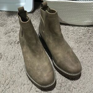 Dolce Vita boots gently worn